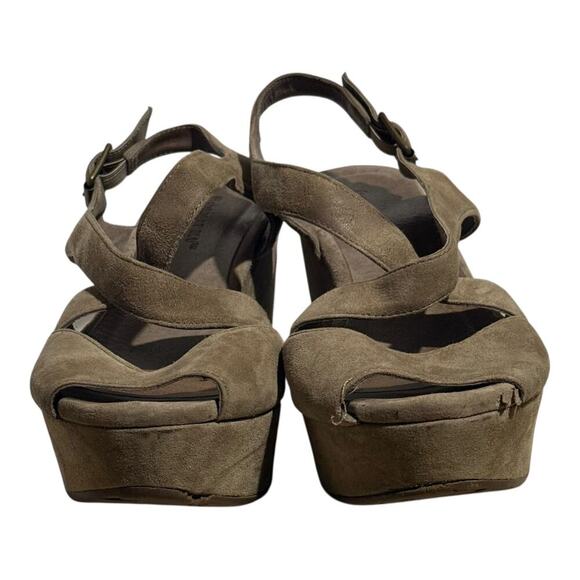 Chocolat Blu Taupe Suede Platform Wedge Sandals Women's Size 7 Slingback Clog - Picture 2 of 8